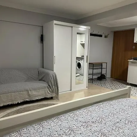 Easy House In Center Apartament Stambuł